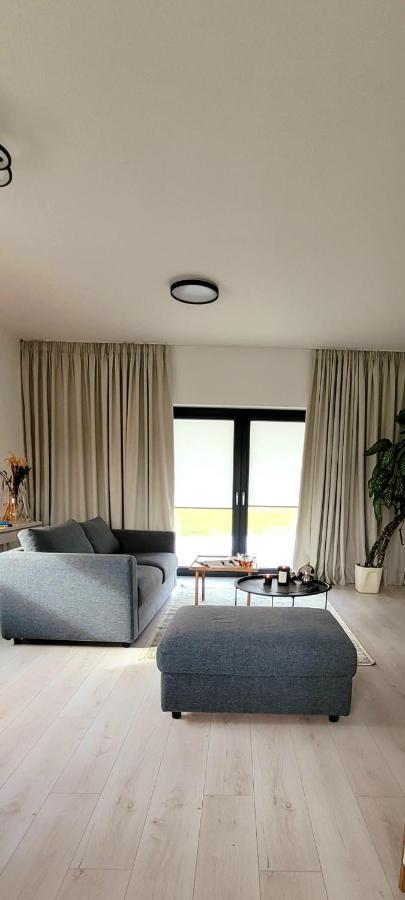 Bast 17: Spacious Mandoria With Parking And Terrace Apartment *