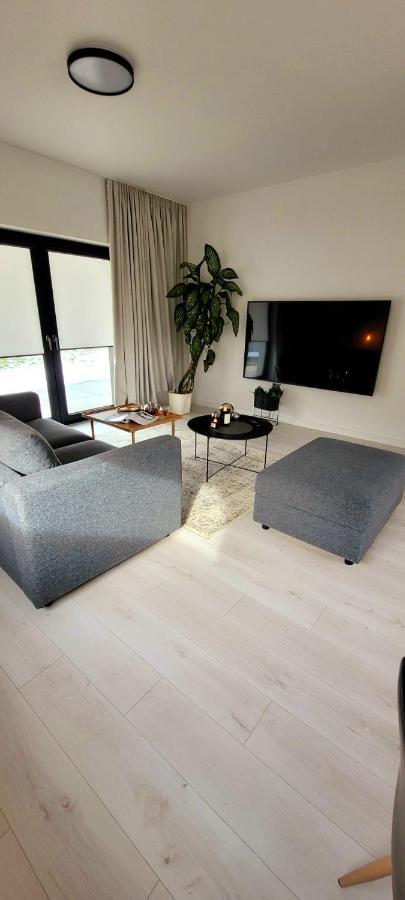 Bast 17: Spacious Mandoria With Parking And Terrace * Lodz (Lodz)