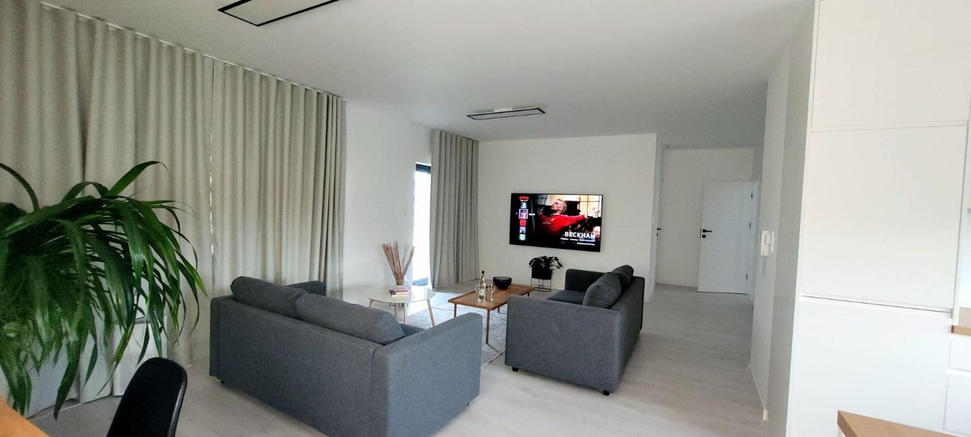 Bast 17: Spacious Mandoria With Parking And Terrace Apartment Lodz (Lodz)