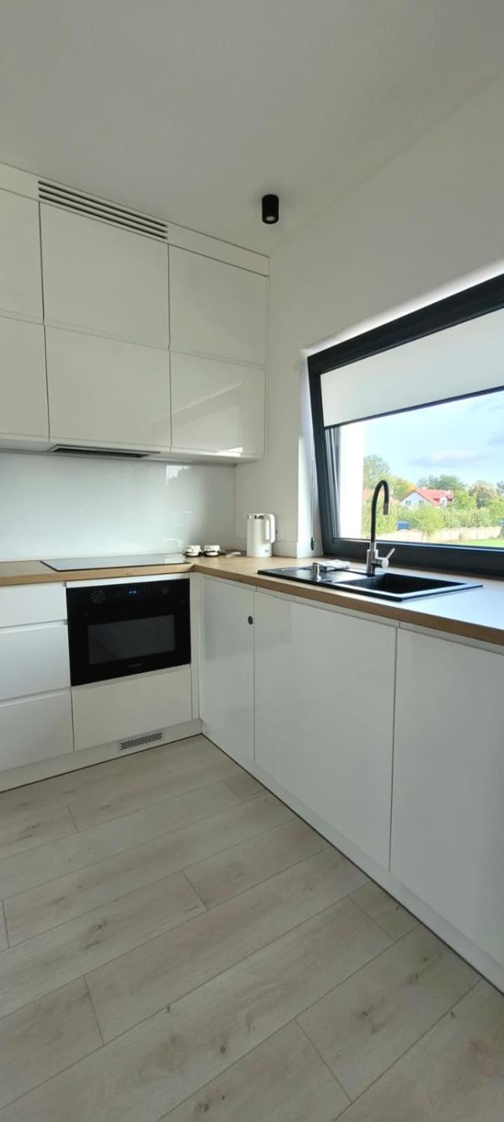 Bast 17: Spacious Mandoria With Parking And Terrace Apartment Lodz (Lodz)